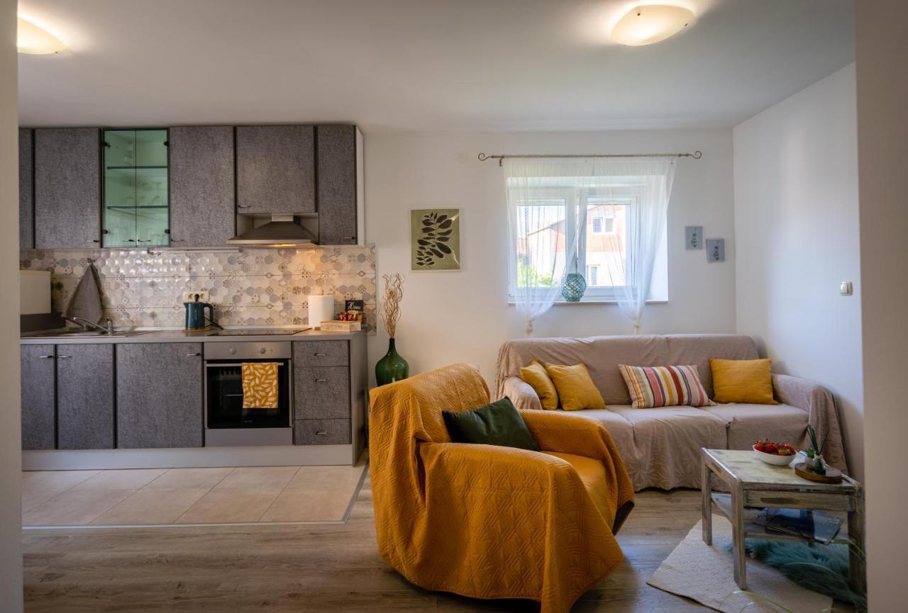 Apartman Tina Metković Esterno foto