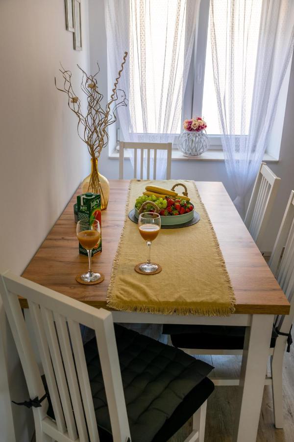 Apartman Tina Metković Esterno foto