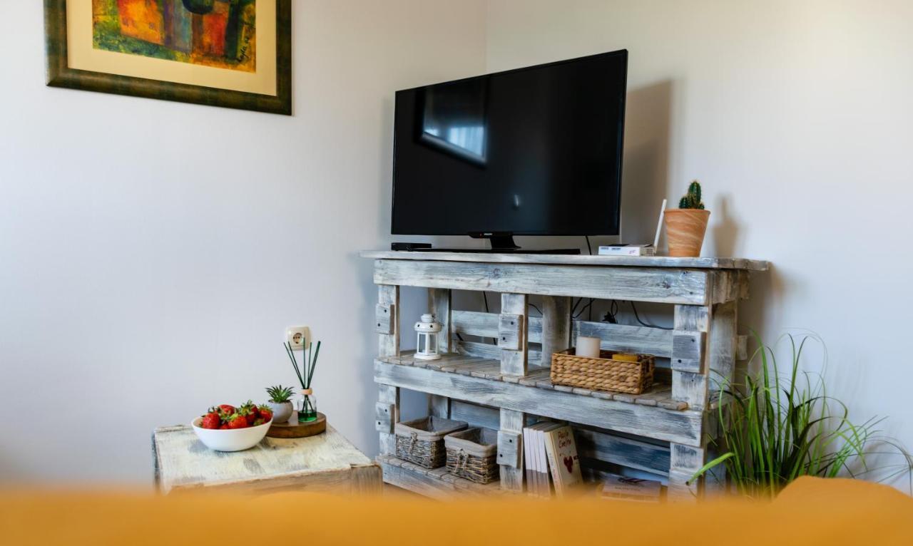 Apartman Tina Metković Esterno foto